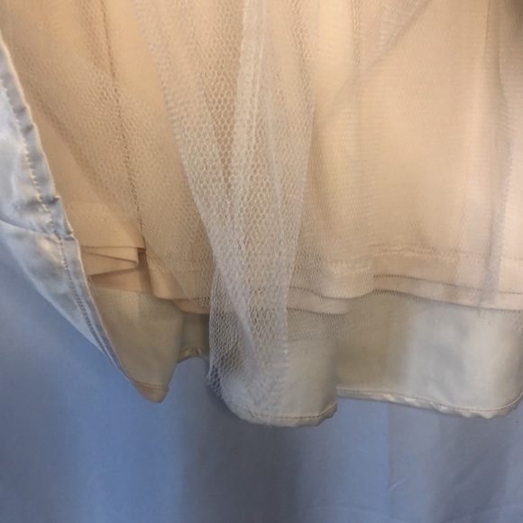 RYU cream and light gold layered crochet floral flared skirt. Size Small. - Picture 11 of 11